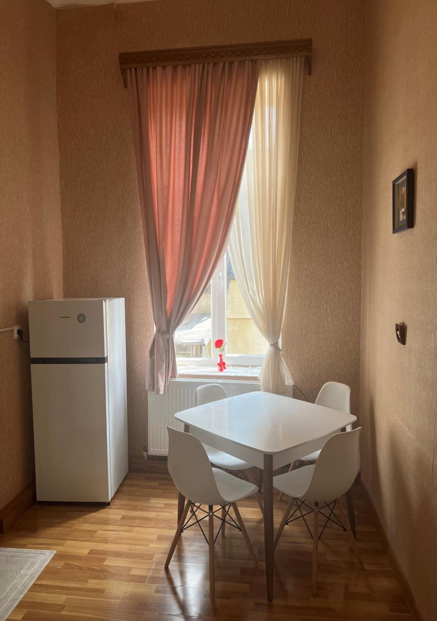 Bookinist Apartment كوتايسي المظهر الخارجي الصورة